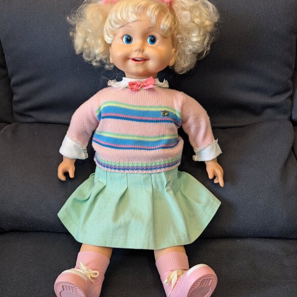 Vintage 1986 Playmates Cricket Talking Doll – Complete in Box, Working - Picture 7 of 14